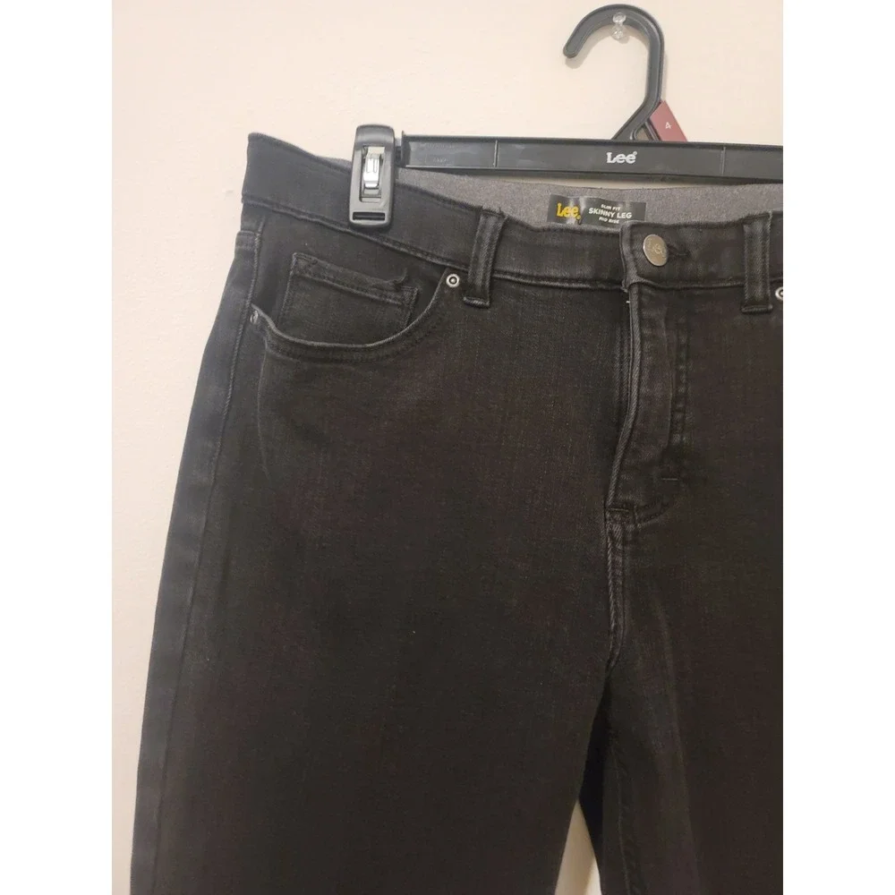 Lee Women's Slim Fit Skinny Leg Mid Rise Jeans 12 Short Stretch Dark Wash Black
